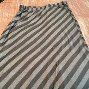 olivia moon grey striped maxi skirt NWT 1X